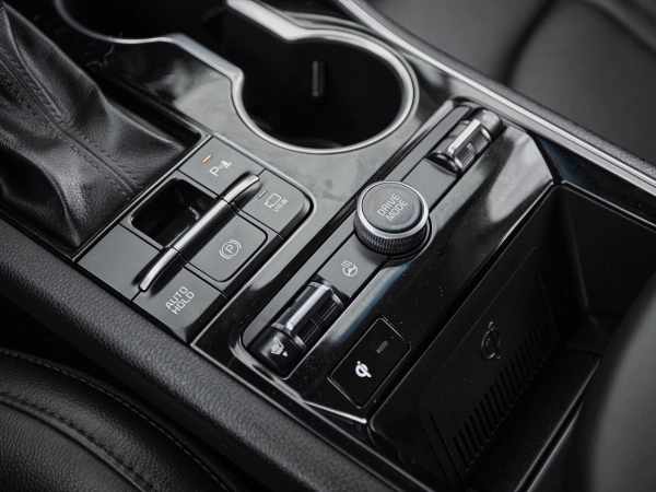 Kia K5, III фото №12