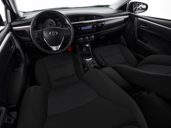 Toyota Corolla, XI (E160, E170, E180) Рестайлинг 1 фото №10