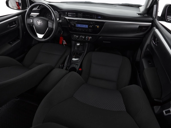 Toyota Corolla, XI (E160, E170, E180) Рестайлинг 1 фото №9