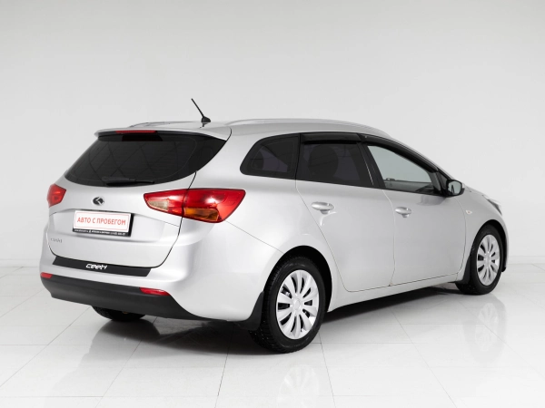 Kia Ceed, II фото №4