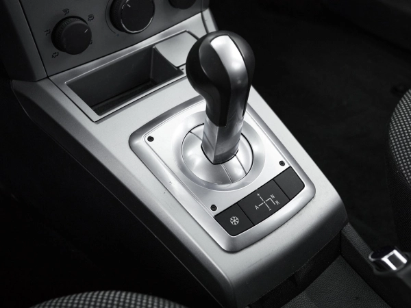 Opel Astra, H Рестайлинг фото №11
