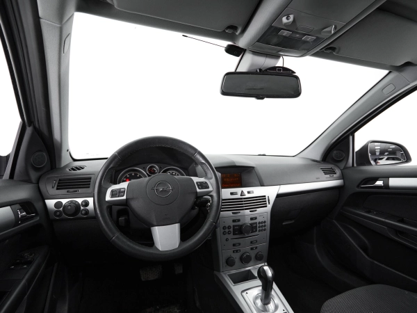Opel Astra, H Рестайлинг фото №9