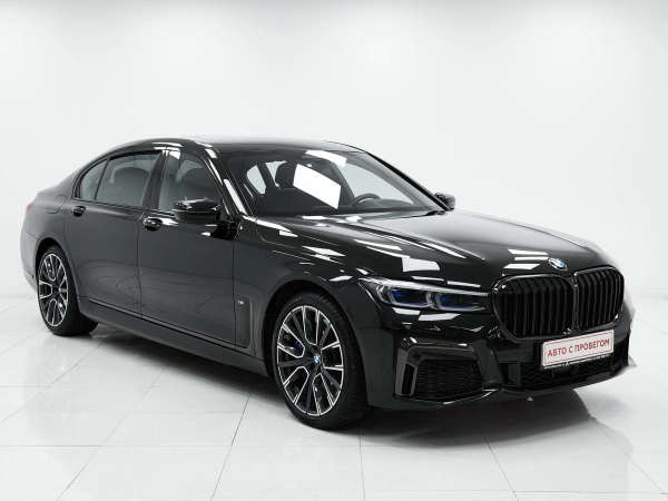 BMW 7 серии, VI (G11/G12) Рестайлинг фото №3