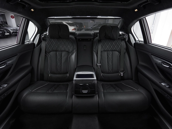 BMW 7 серии, VI (G11/G12) Рестайлинг фото №35