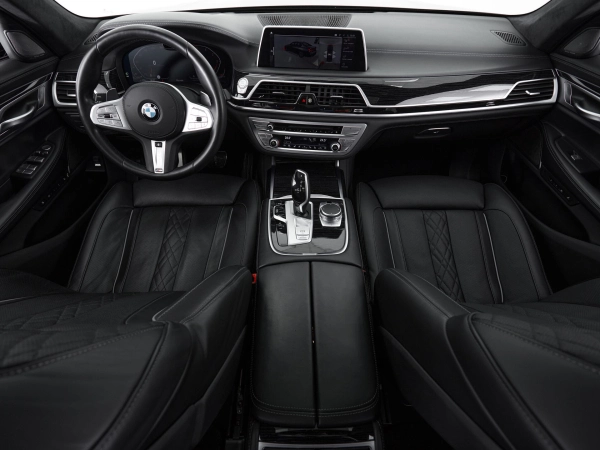 BMW 7 серии, VI (G11/G12) Рестайлинг фото №7