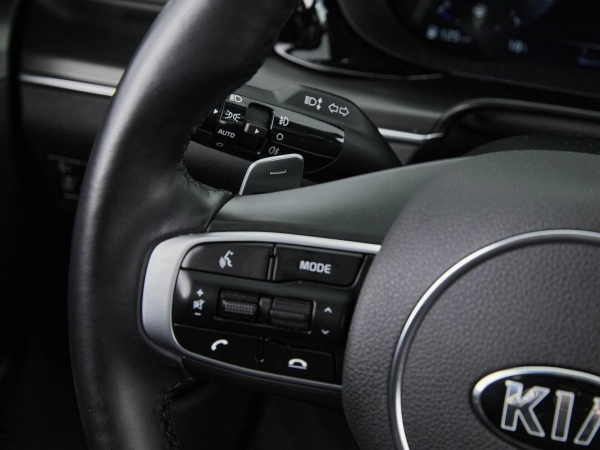 Kia K5, III фото №29