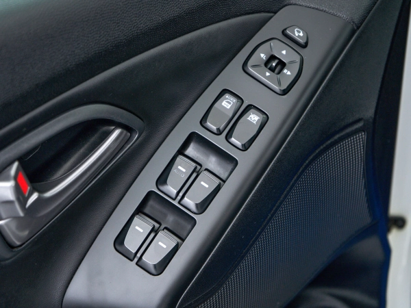 Hyundai ix35, I Рестайлинг фото №13
