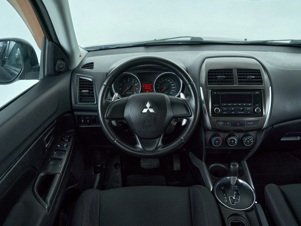 Mitsubishi ASX, I Рестайлинг фото №12