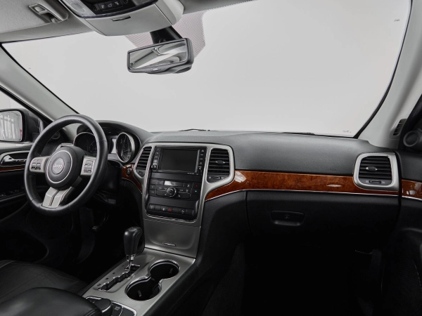 Jeep Grand Cherokee, IV (WK2) фото №9