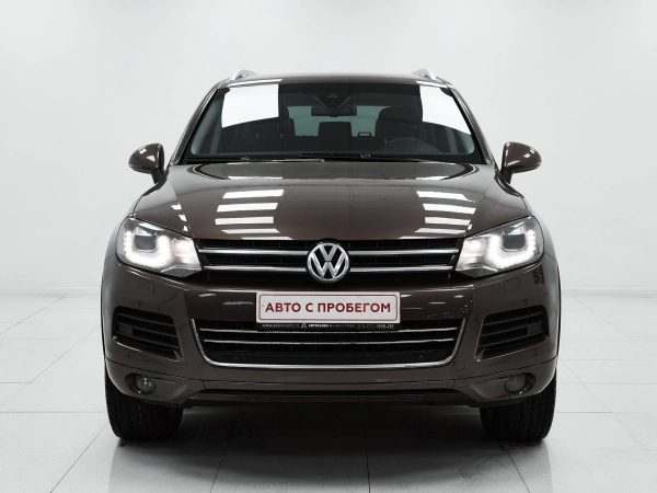 Volkswagen Touareg, II фото №2