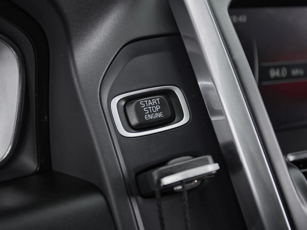 Volvo XC60, I Рестайлинг фото №15