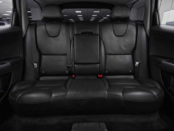 Volvo XC60, I Рестайлинг фото №18