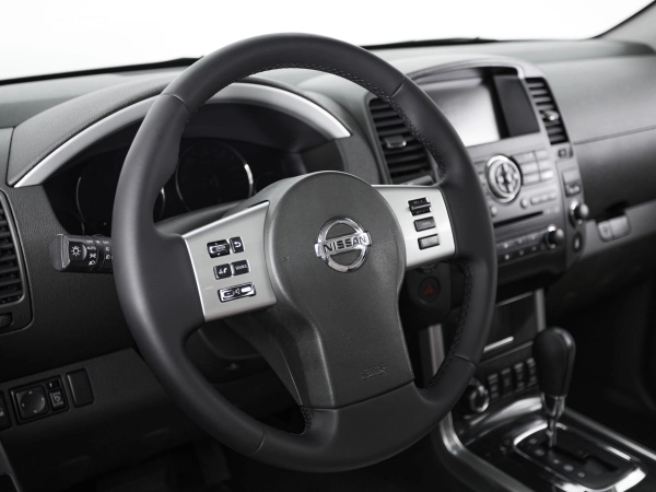 Nissan Pathfinder, III Рестайлинг фото №19