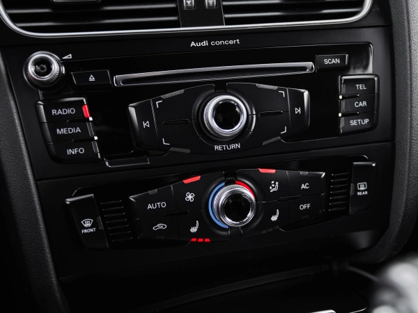 Audi A4, IV (B8) Рестайлинг фото №16