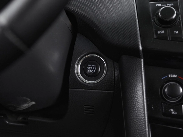 Suzuki Swift, IV фото №16