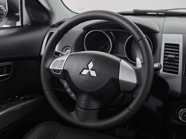 Mitsubishi Outlander, II Рестайлинг фото №18