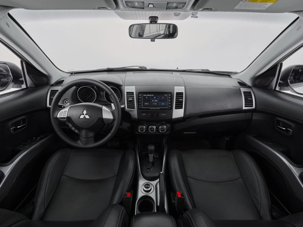 Mitsubishi Outlander, II Рестайлинг фото №7