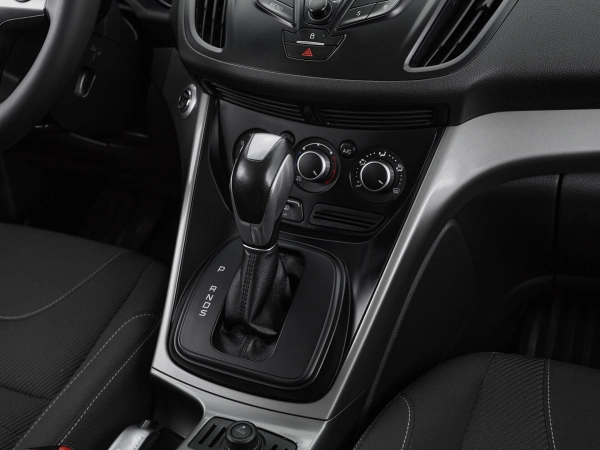 Ford Kuga, II Рестайлинг фото №12