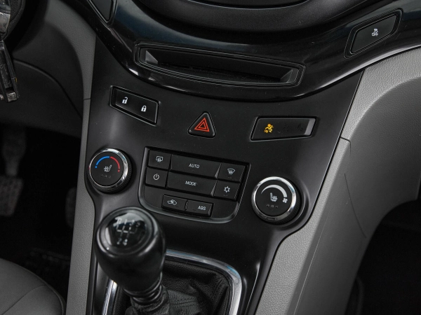 Chevrolet Orlando, I фото №14