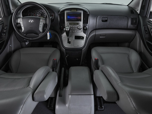 Hyundai Grand Starex, I фото №8