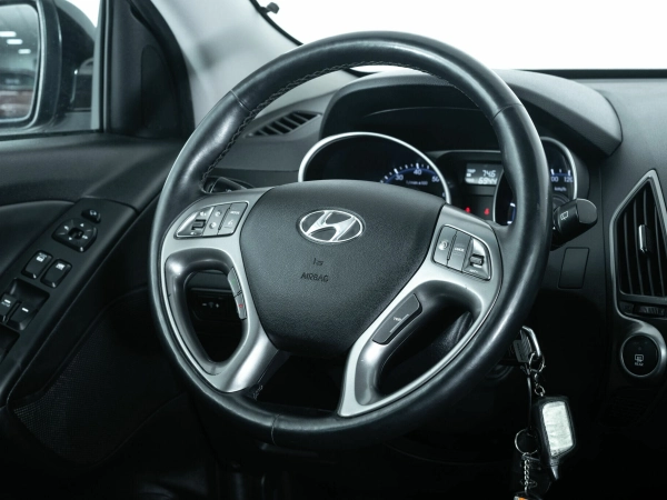 Hyundai ix35, I Рестайлинг фото №17