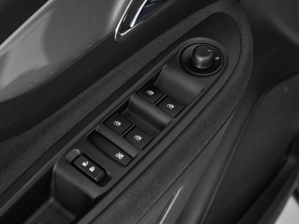 Opel Mokka, I фото №13