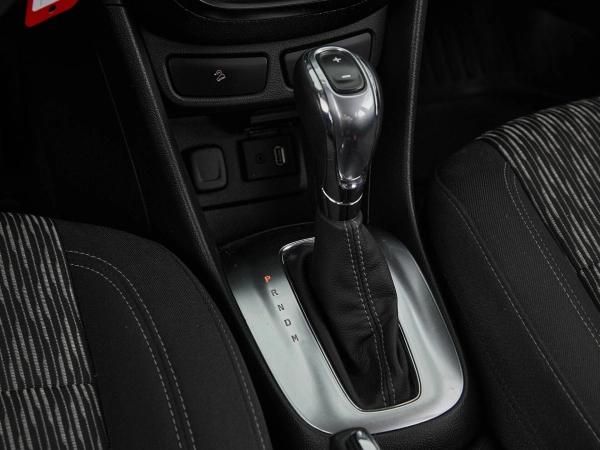Opel Mokka, I фото №18
