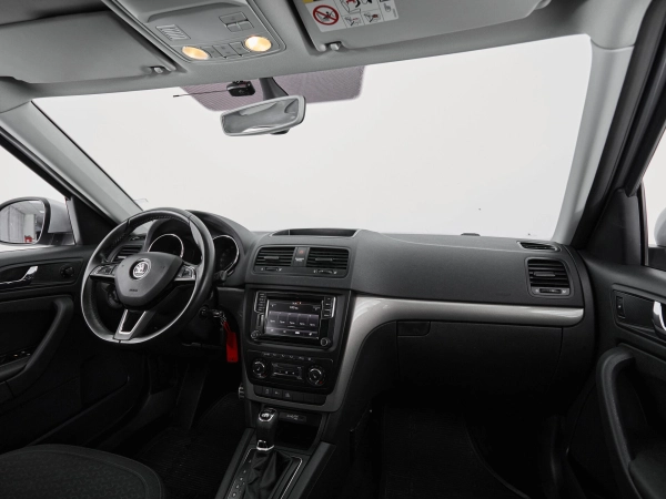 Skoda Yeti, I Рестайлинг фото №9
