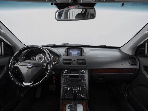 Volvo XC90, I Рестайлинг фото №8