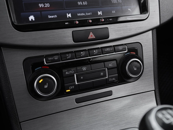 Volkswagen Passat, B7 фото №12