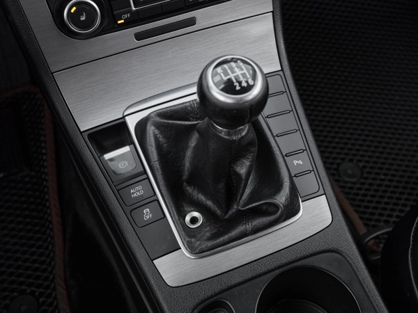 Volkswagen Passat, B7 фото №13