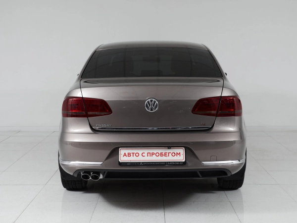 Volkswagen Passat, B7 фото №6