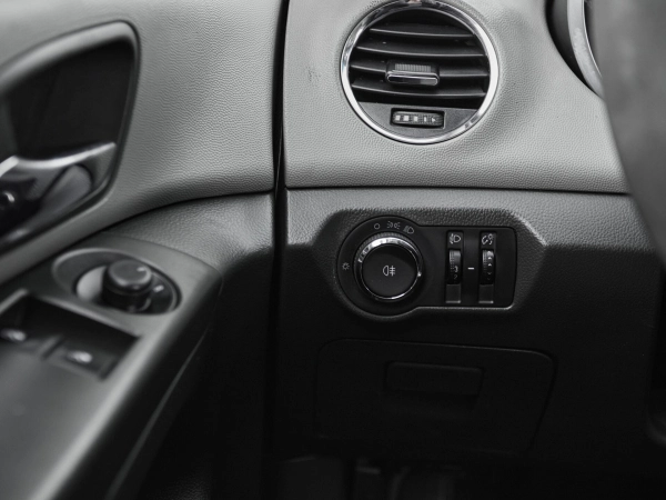 Chevrolet Cruze, I Рестайлинг фото №13