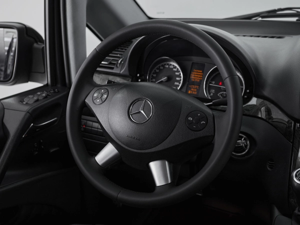 Mercedes-Benz Viano, I (W639) Рестайлинг фото №17
