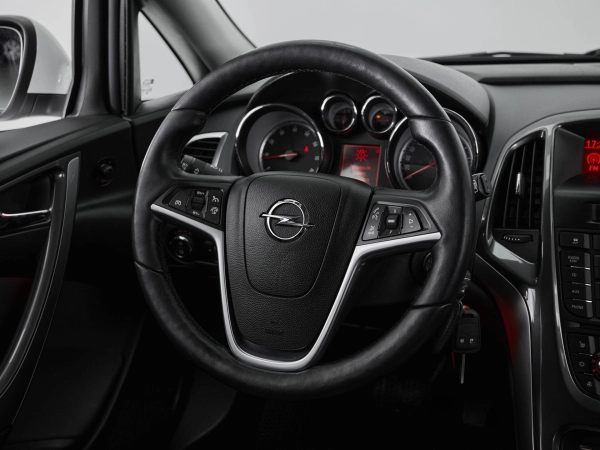 Opel Astra, J Рестайлинг фото №15