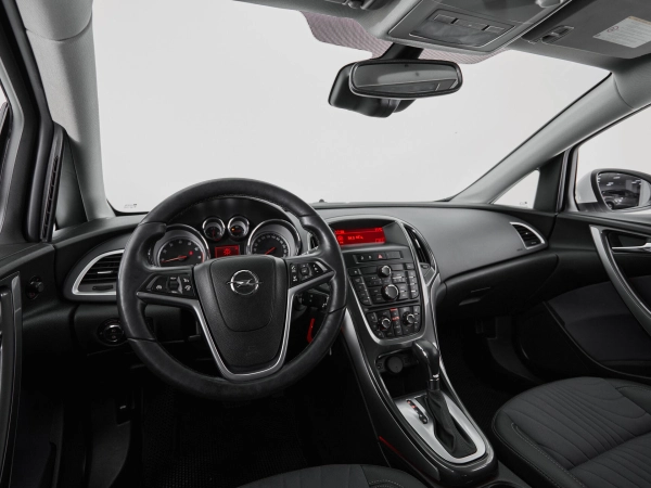 Opel Astra, J Рестайлинг фото №9