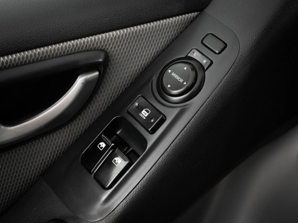 Hyundai Grand Starex, I фото №11