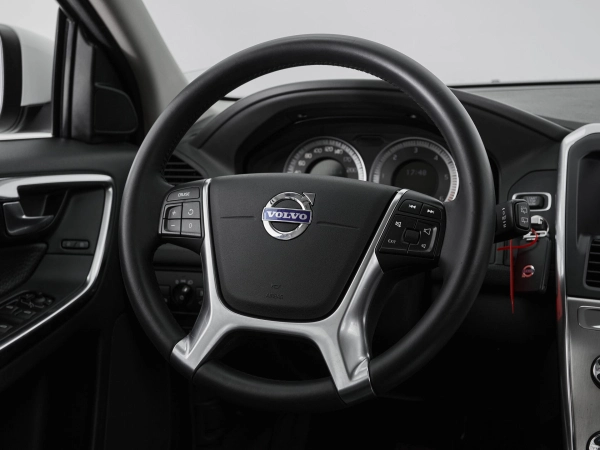Volvo XC60, I фото №13