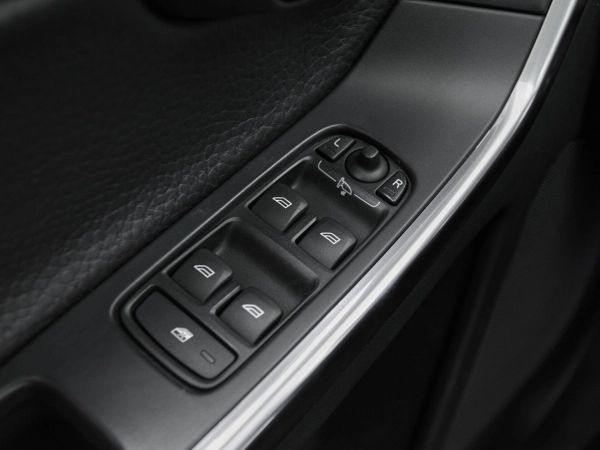 Volvo XC60, I фото №15