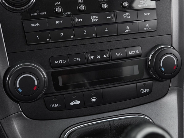 Honda CR-V, III фото №11