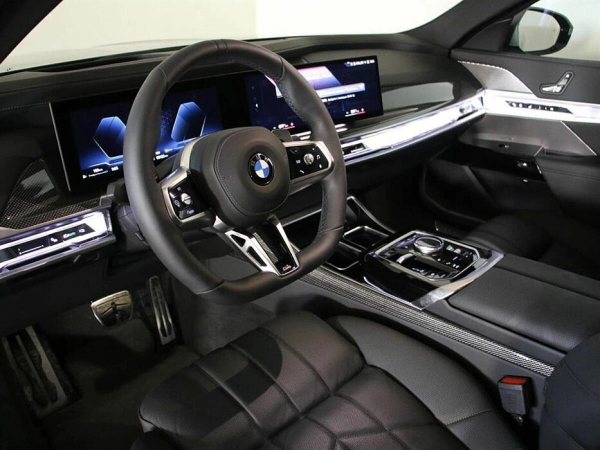 BMW 7 серии, VII (G70) фото №8