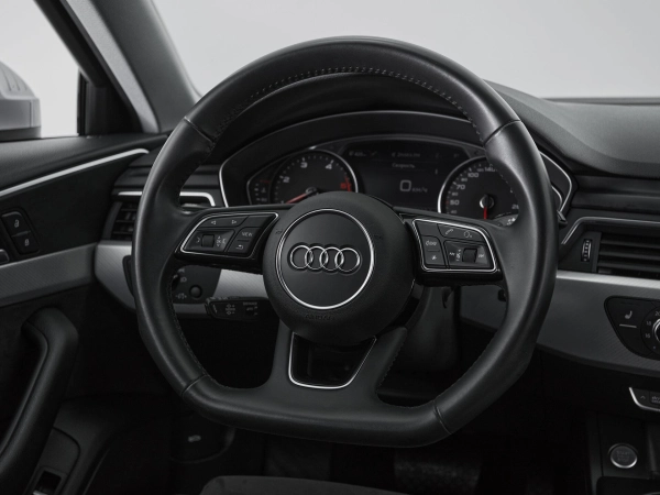 Audi A4, V (B9) фото №17