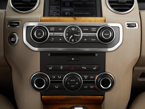 Land Rover Discovery, IV фото №14