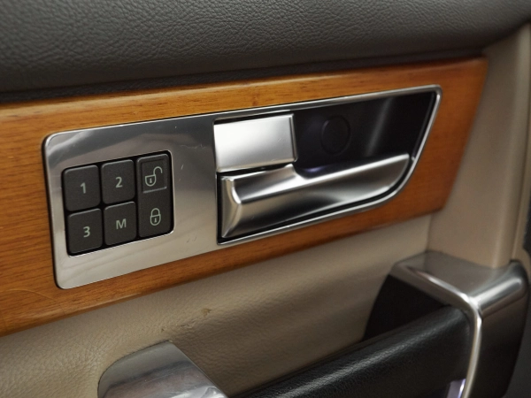 Land Rover Discovery, IV фото №17