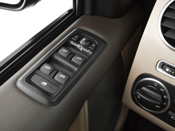Land Rover Discovery, IV фото №19