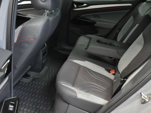Volkswagen ID.4, I фото №19