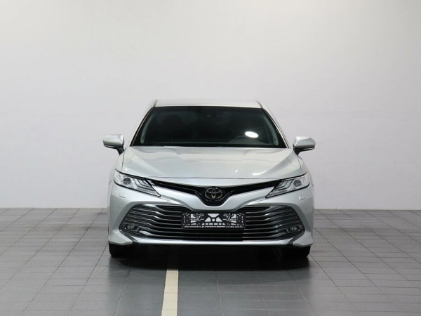 Toyota Camry, VIII (XV70) фото №2