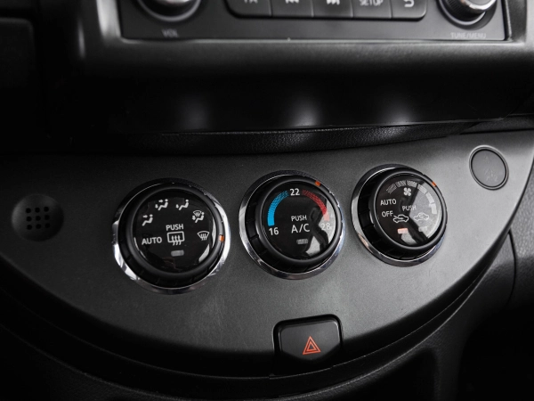 Nissan Note, I Рестайлинг фото №12