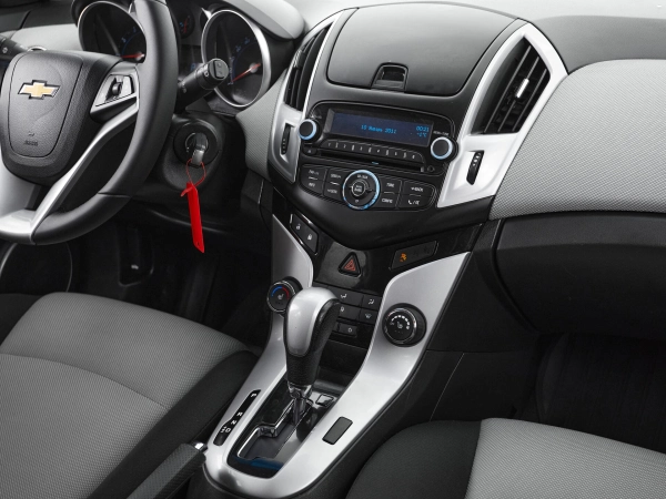 Chevrolet Cruze, I Рестайлинг фото №15