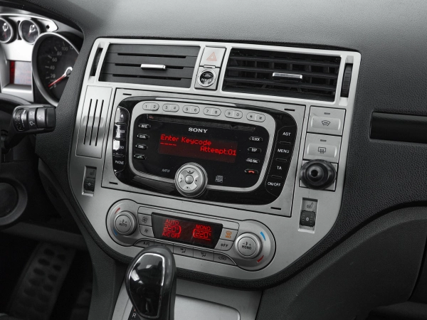 Ford Kuga, I фото №12